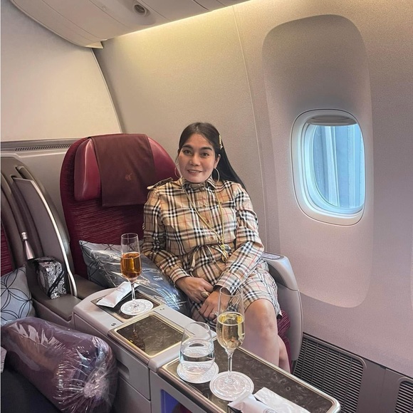 Live Show Unlisted Item 📍 - Picture 2 of 4